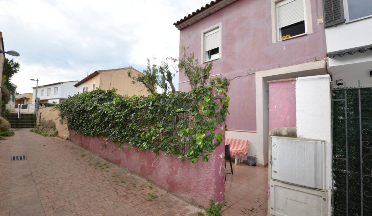 528662_61677460600_8e0b2b57-c2e2-49c4-9cfb-21f91b87c876