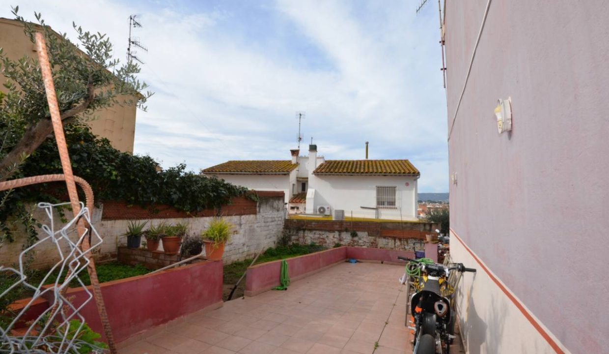 528662_61677460600_95025a7e-72bf-44c1-ba49-d2040cb417cd