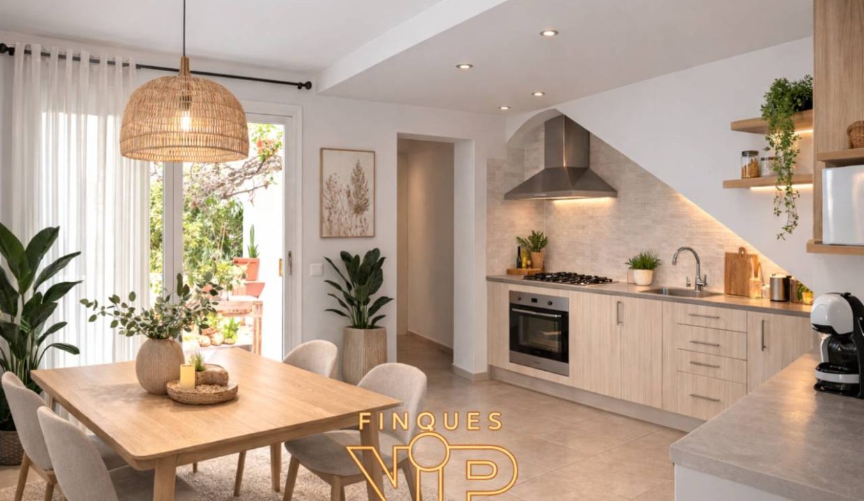 528662_61677460600_fd870cf3-2571-431e-8fdb-b256bad51d3b