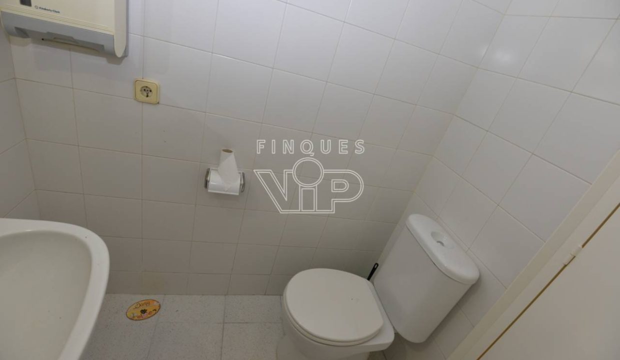 528662_63339962947_5e4c4e66-8037-4f8c-b70c-25c0d1f340de