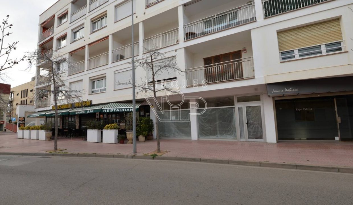 528662_63356942443_d9306a9a-34ec-4a55-b2a7-e0556b082aa4